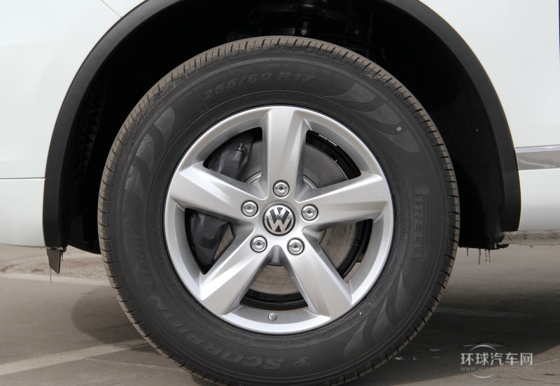 2013款 3.6L V6 越野增強豪華型