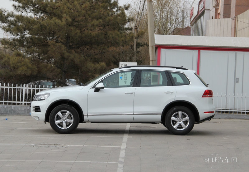 2013款 3.6L V6 越野增強豪華型