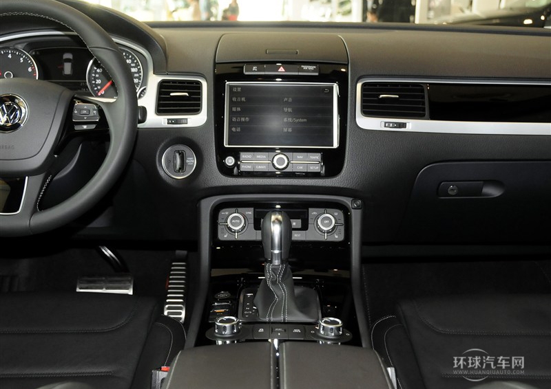 2014款 3.0TSI V6 黑色探險(xiǎn)者