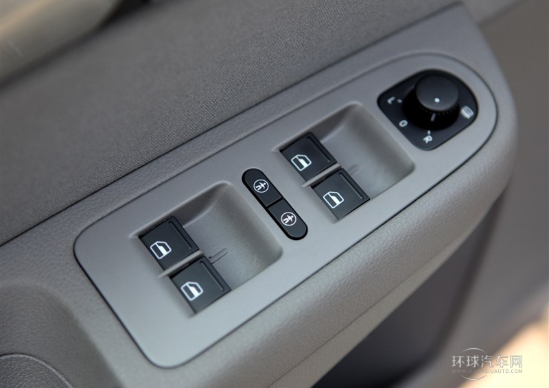 2012款 2.0TSI 標配型 歐IV