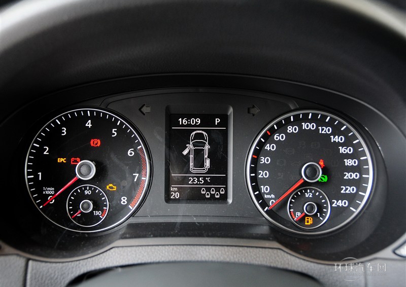 2013款 1.8TSI 標配型 歐V