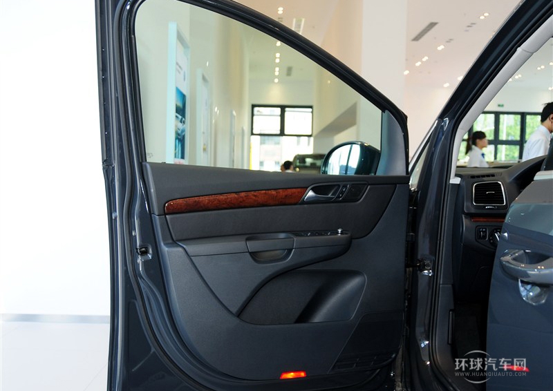 2013款 1.8TSI 舒適型 歐V