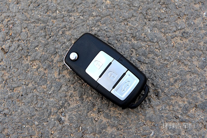 2013款 1.8T 尊貴型