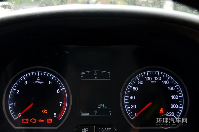 2013款 1.8T 尊貴型