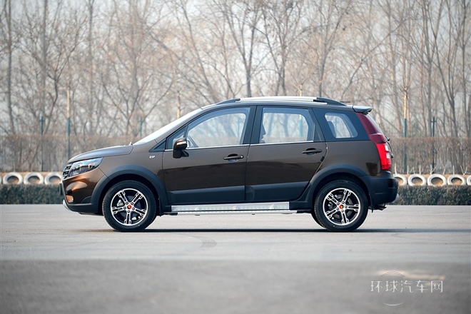 2013款 1.8T 尊貴型