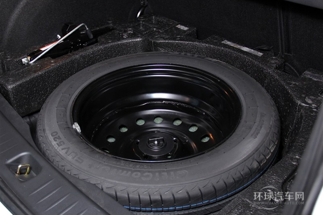 2013款 1.8T 尊享型