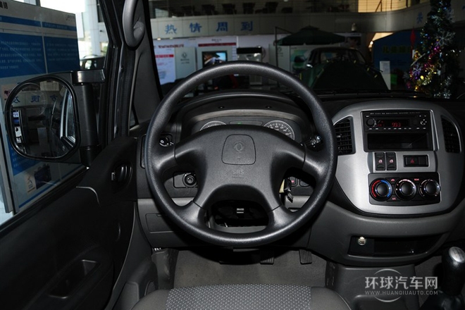 2014款 M3 1.6L 7座豪華型