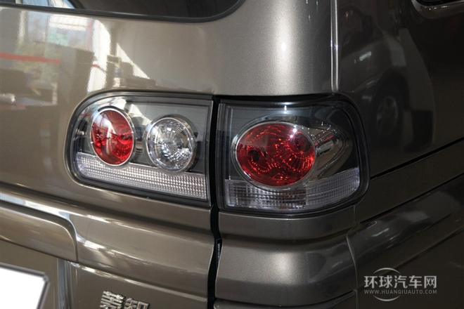 2014款 M3 1.6L 7座舒適型