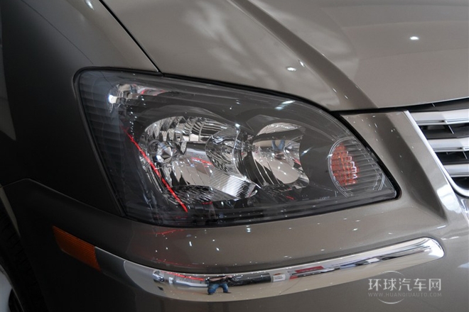 2014款 M3 1.6L 7座舒適型