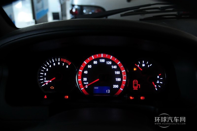 2014款 M5 Q3 2.0L 7座短軸豪華型