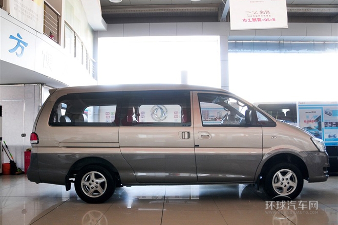 2014款 M5 Q3 2.0L 7座短軸豪華型