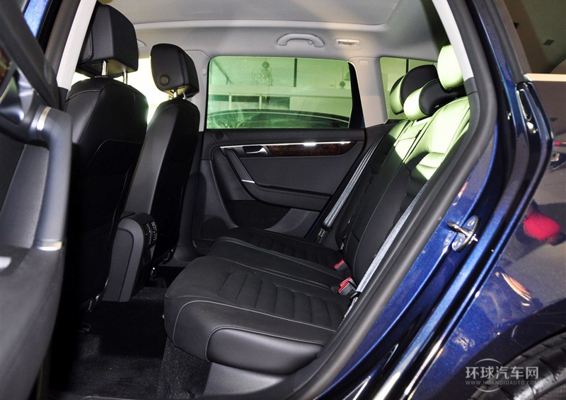 2012款 旅行版 2.0TSI 豪華型