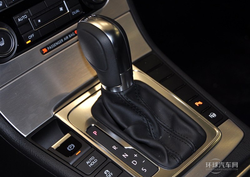 2012款 旅行版 2.0TSI 豪華型