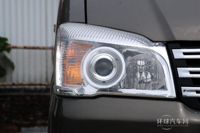 2014款 M5 Q3 2.0L 7座長軸豪華型