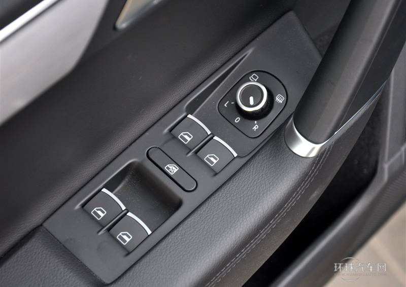 2012款 旅行版 2.0TSI 四驅豪華型