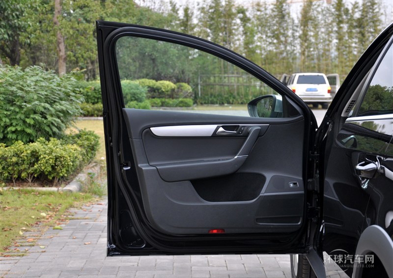 2012款 旅行版 2.0TSI 四驅豪華型