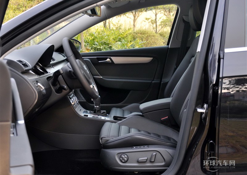 2012款 旅行版 2.0TSI 四驅豪華型