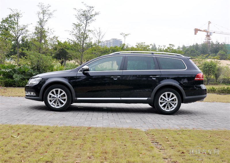 2012款 旅行版 2.0TSI 四驅(qū)豪華型