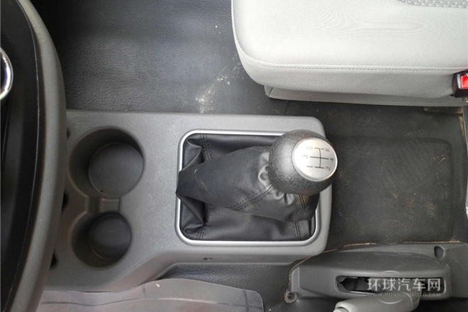 2014款 V3 1.5L 7座標準型II