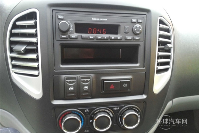 2014款 V3 1.5L 7座標準型II