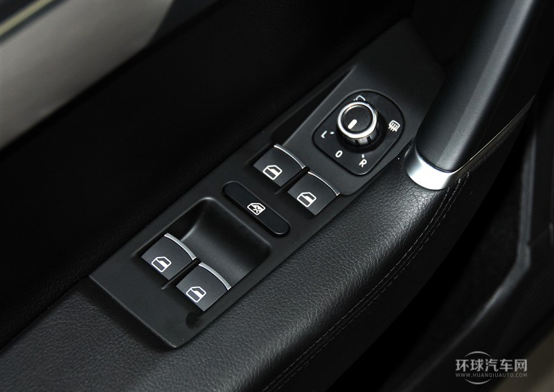 2012款 旅行版 2.0TSI 四驅舒適型