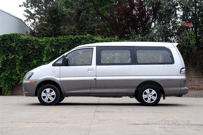 2014款 V3 1.5L 7座標準型II