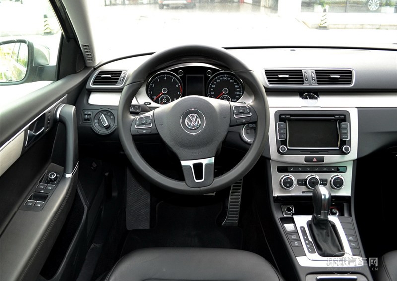 2012款 旅行版 2.0TSI 四驅舒適型