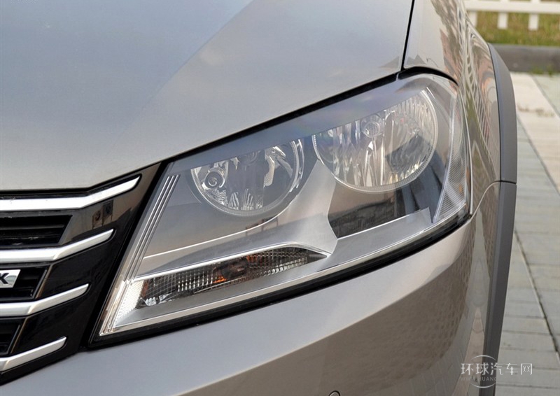 2012款 旅行版 2.0TSI 四驅舒適型