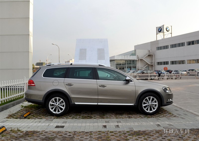 2012款 旅行版 2.0TSI 四驅(qū)舒適型