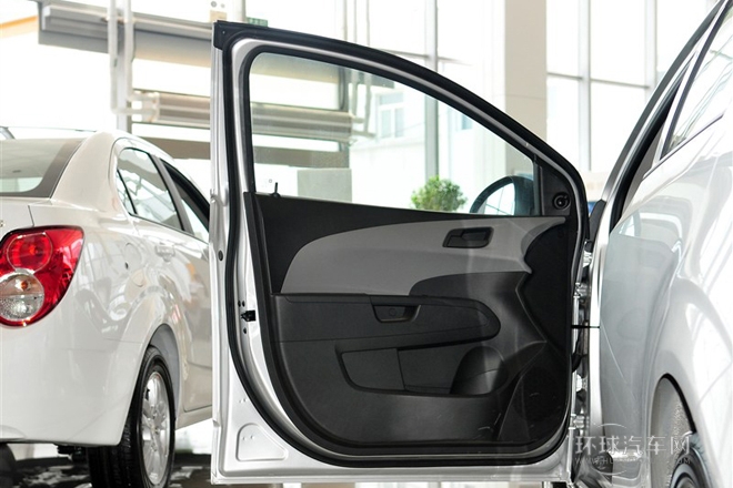 2011款 兩廂 1.4L MT SL