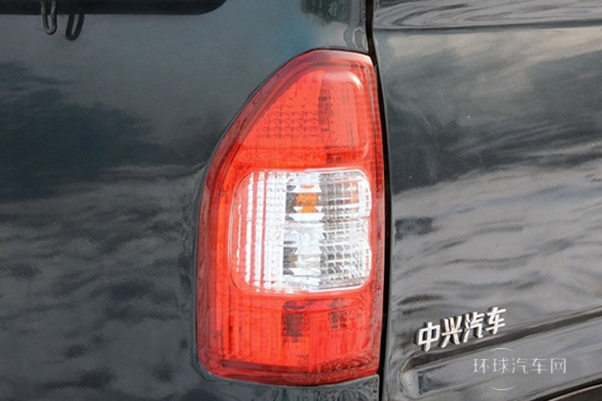 2010款 2.4T柴油標準型4D25