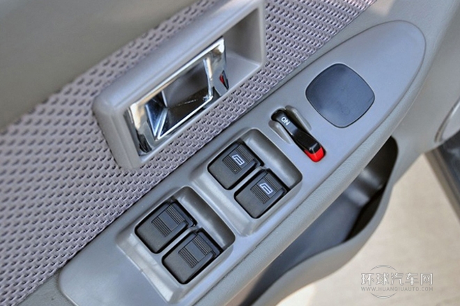 2009款 2.4T柴油超豪華型