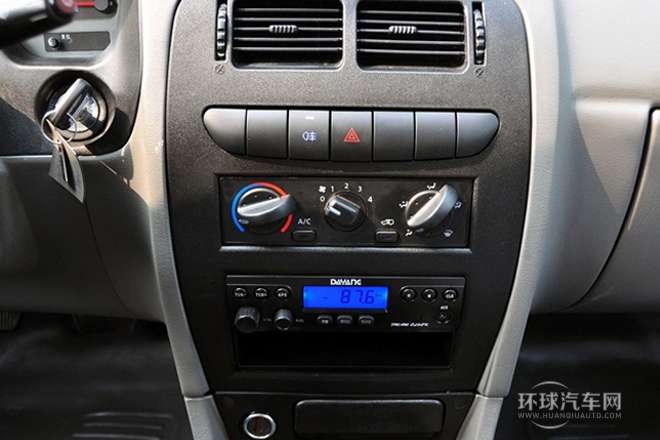 2009款 2.4T柴油超豪華型