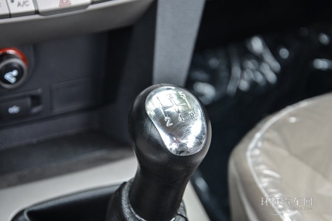 2013款 2.8T兩驅柴油版中軸