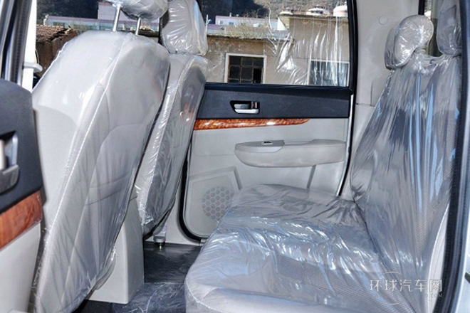 2013款 2.8T兩驅(qū)柴油精英版中雙