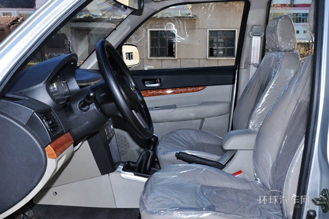 2013款 2.8T兩驅(qū)柴油精英版中雙