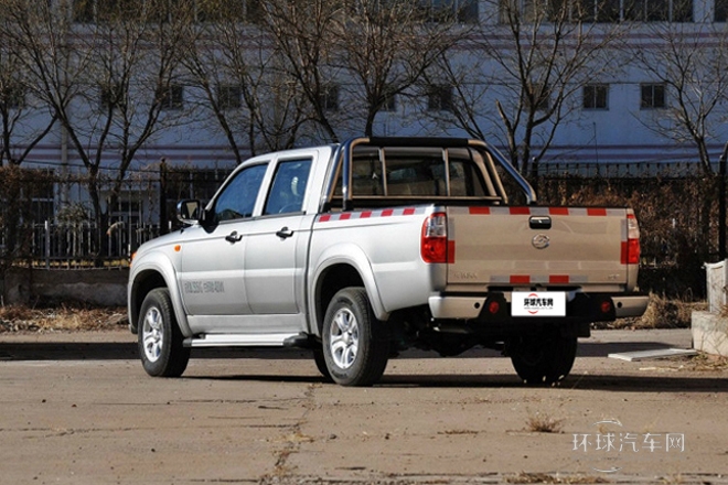 2013款 2.8T兩驅柴油精英版中雙