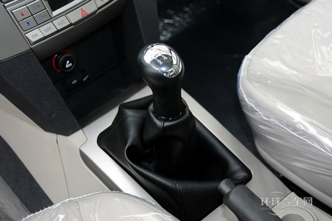 2013款 2.4L汽油兩驅(qū)