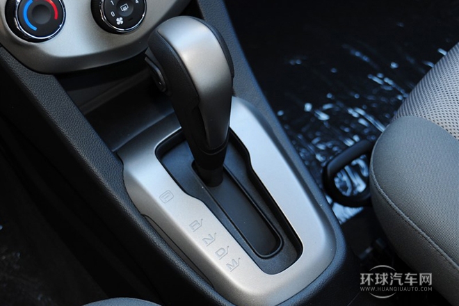 2011款 三廂 1.4L AT SE