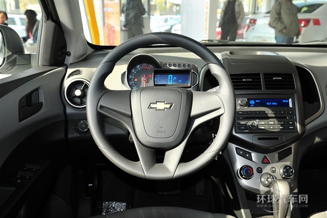 2011款 三廂 1.4L AT SL