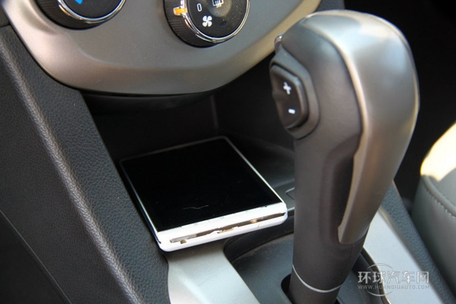 2013款 兩廂 1.6L AT SX 風(fēng)尚影音版