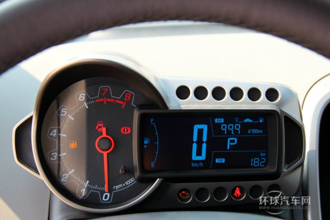 2013款 兩廂 1.6L AT SX 風尚影音版