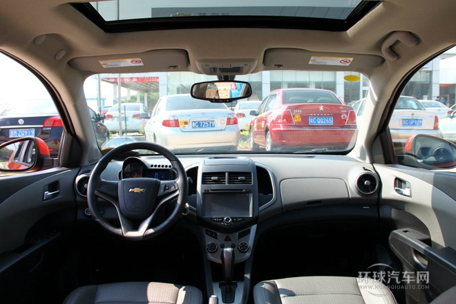 2013款 兩廂 1.6L AT SX 風尚影音版