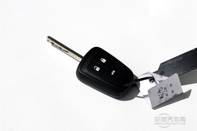 2013款 三廂 1.4L AT 天窗版