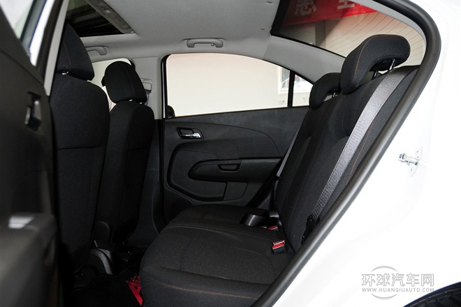 2013款 三廂 1.6L AT SX 風尚影音版