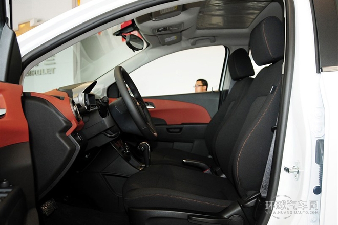 2013款 三廂 1.6L AT SX 風(fēng)尚影音版