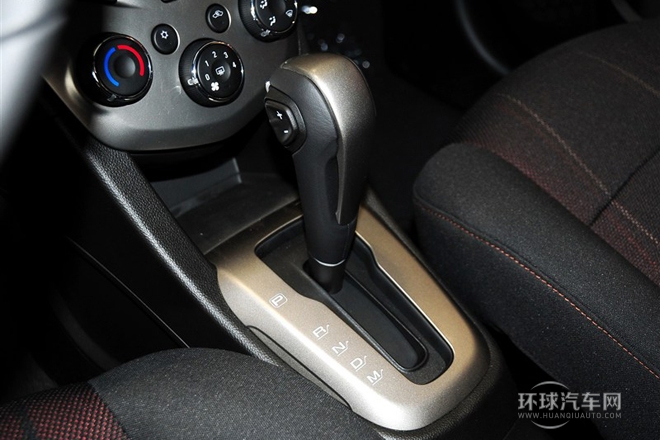 2013款 三廂 1.6L AT SX 風尚影音版