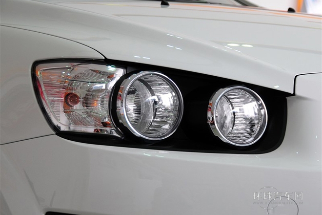 2013款 三廂 1.6L AT SX 風尚影音版