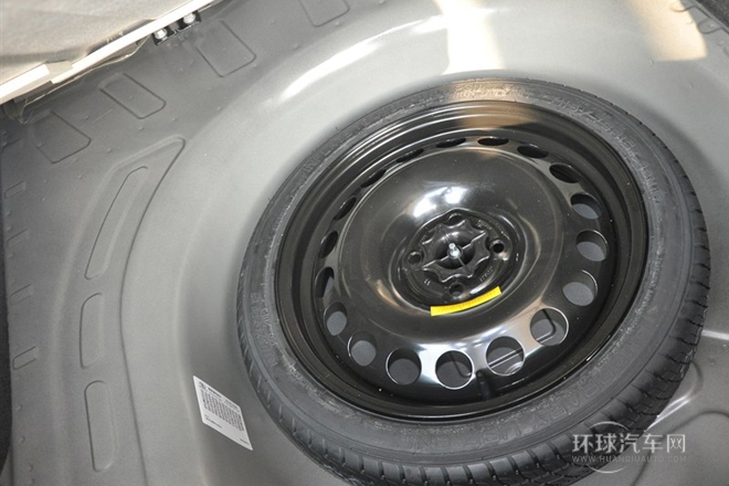 2013款 三廂 1.6L MT SX 風尚影音版