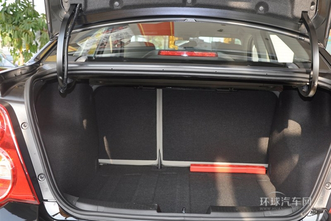 2013款 三廂 1.6L MT SX 風尚影音版